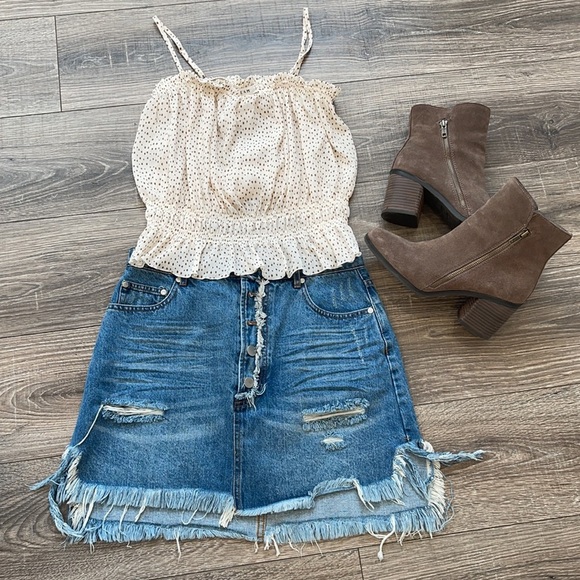 Flirty Polka Dot cream & Brown top - Picture 1 of 6